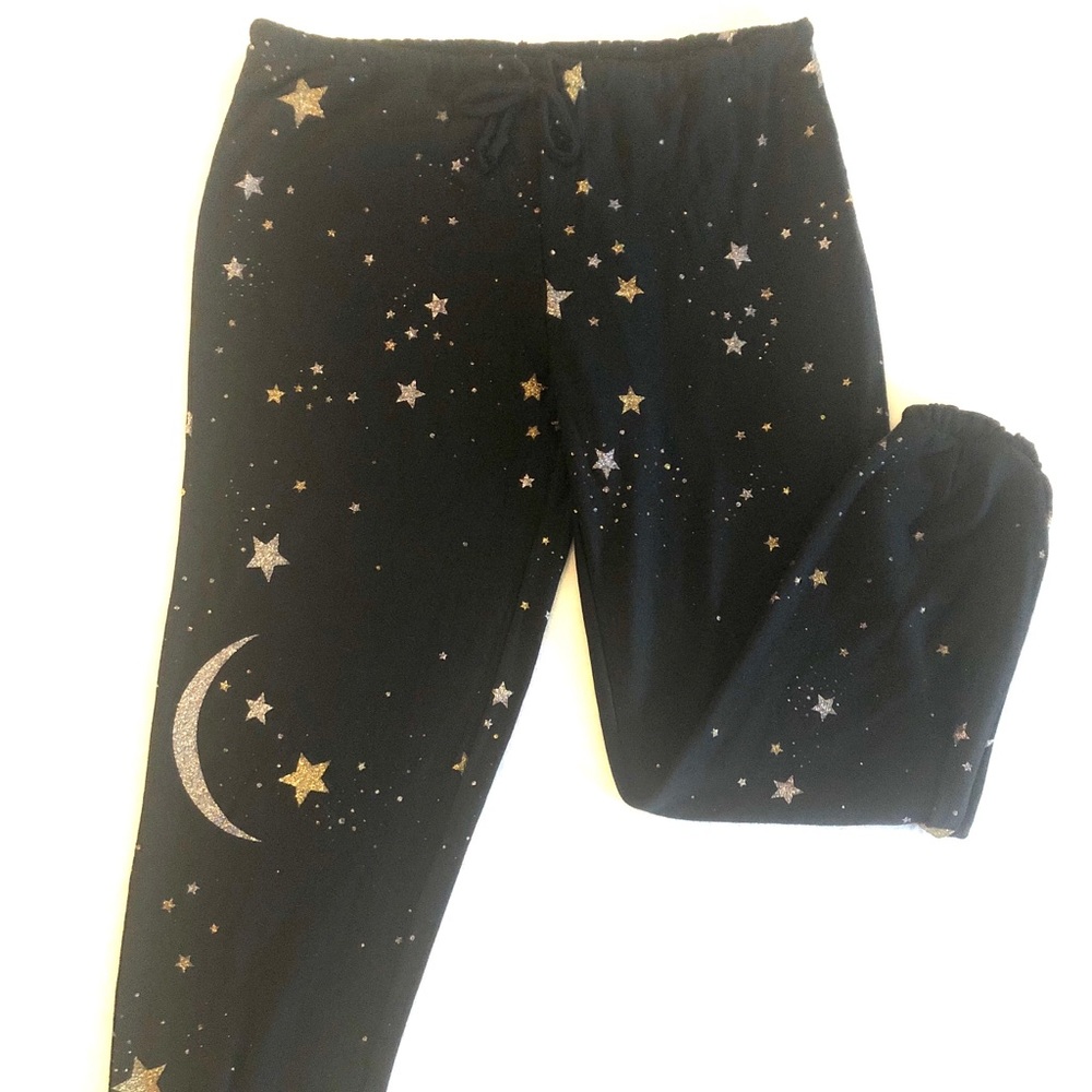 XL Chaser luxurious sleepwear ✨